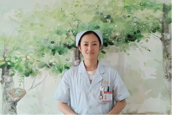 平凡坚守皆荣光  康乃馨护理院512＆520双节优秀护理人员表彰
